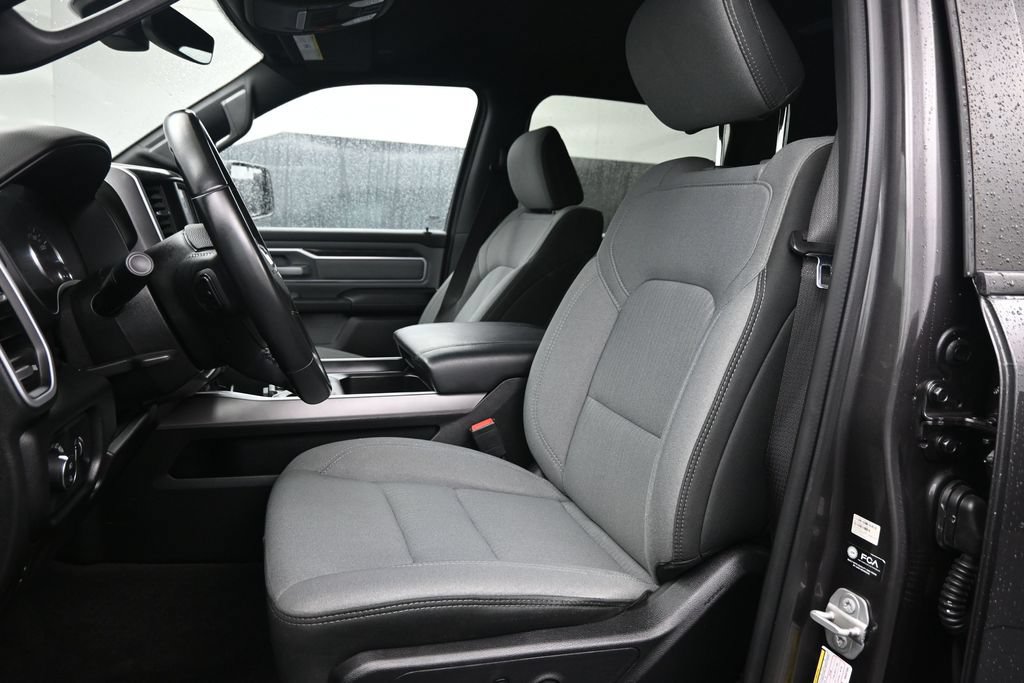 Used 2022 RAM 1500 Big Horn AWD/4WD image 2