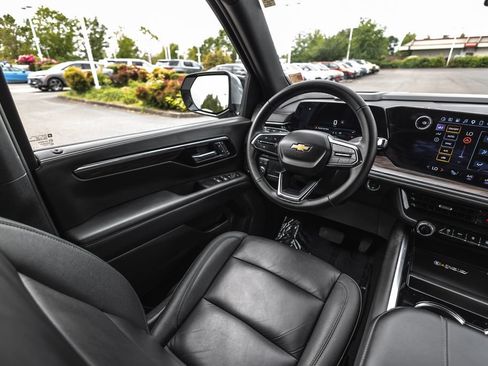 Used 2025 Chevrolet Tahoe LT AWD/4WD image 22