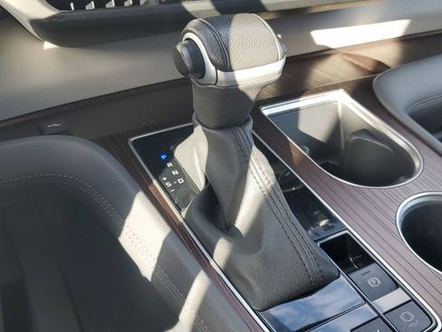 Used 2023 Toyota Sienna XLE image 21