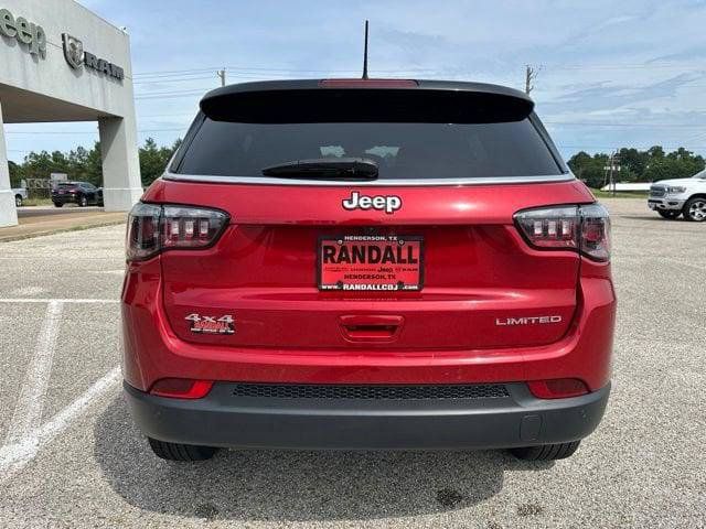 Certified 2025 Jeep Compass Limited AWD/4WD image 6