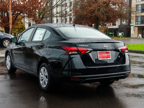 New 2025 Nissan Versa S image 4