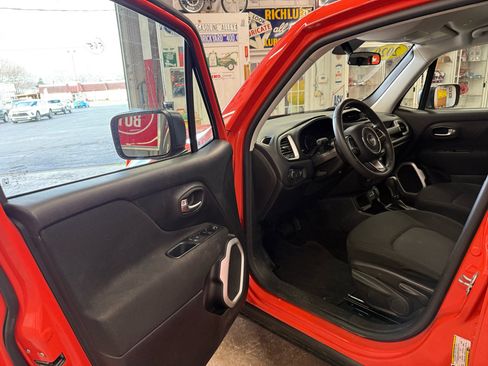 Used 2020 Jeep Renegade Sport w/ Sport Appearance Group image 10