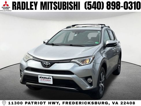 Used 2017 Toyota RAV4 XLE image 1