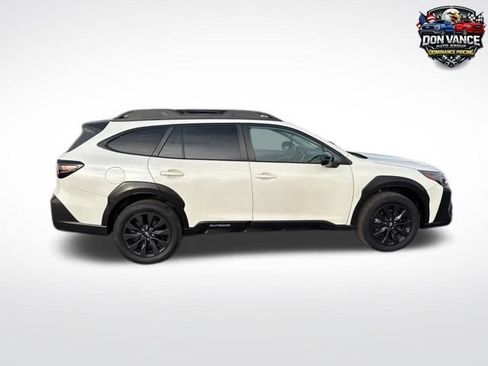 Used 2023 Subaru Outback Onyx Edition image 5
