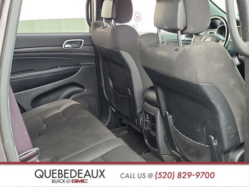 Used 2021 Jeep Grand Cherokee Laredo RWD image 21