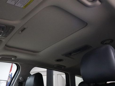 Used 2020 Kia Telluride S w/ S 8 Passenger Seating Package AWD/4WD image 25