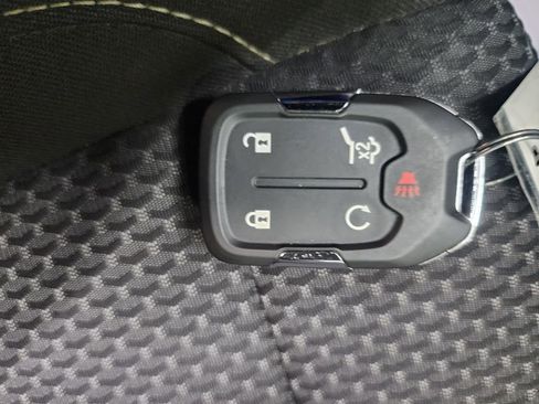 Used 2023 GMC Acadia SLE w/ Driver Convenience Package image 48