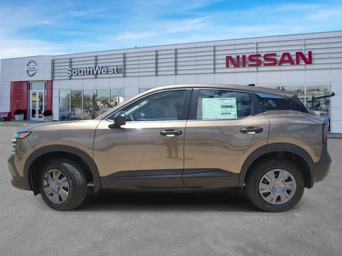 New 2026 Nissan Kicks S FWD image 8