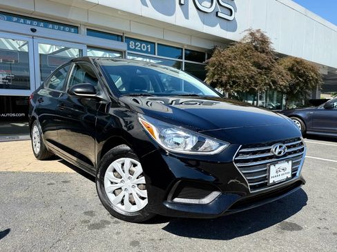 Used 2021 Hyundai Accent SE FWD image 1