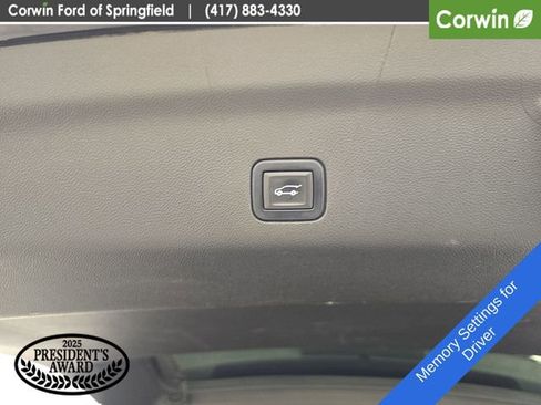 Used 2022 Chevrolet Tahoe LT w/ LT Signature Plus Package AWD/4WD image 19