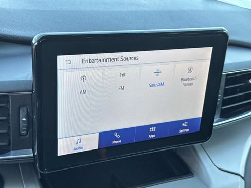 Used 2021 Ford Explorer XLT w/ Equipment Group 202A image 13