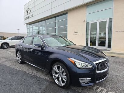 Used 2017 INFINITI Q70 L 3.7
