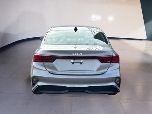 Used 2023 Kia Forte LXS image 4