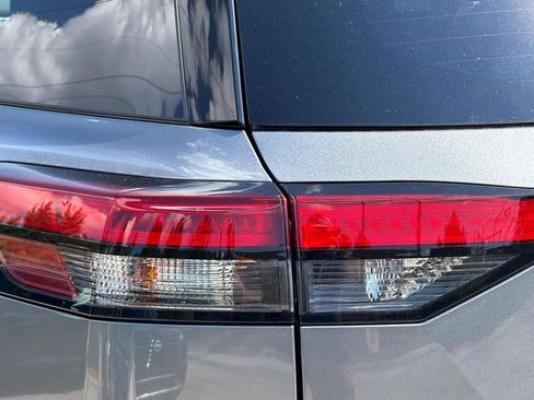 New 2026 Nissan Pathfinder SL FWD image 10