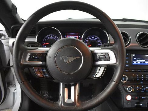 Used 2017 Ford Mustang GT RWD image 14