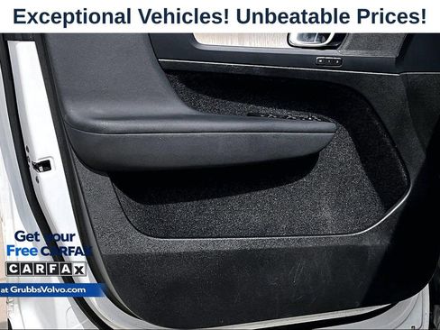 Used 2023 Volvo XC40 B4 Plus w/ Protection Package Premier FWD image 22