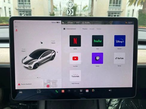 Used 2023 Tesla Model 3 Standard Range image 13