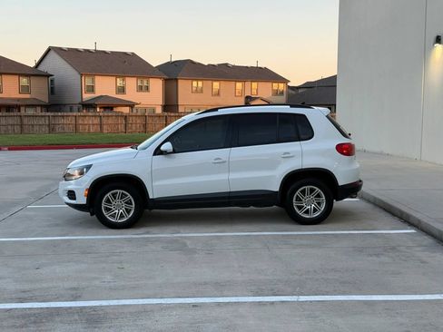 Used 2017 Volkswagen Tiguan Limited w/ Premium Package AWD/4WD image 4