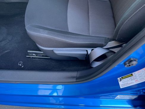 Used 2025 Nissan Sentra SV FWD image 22