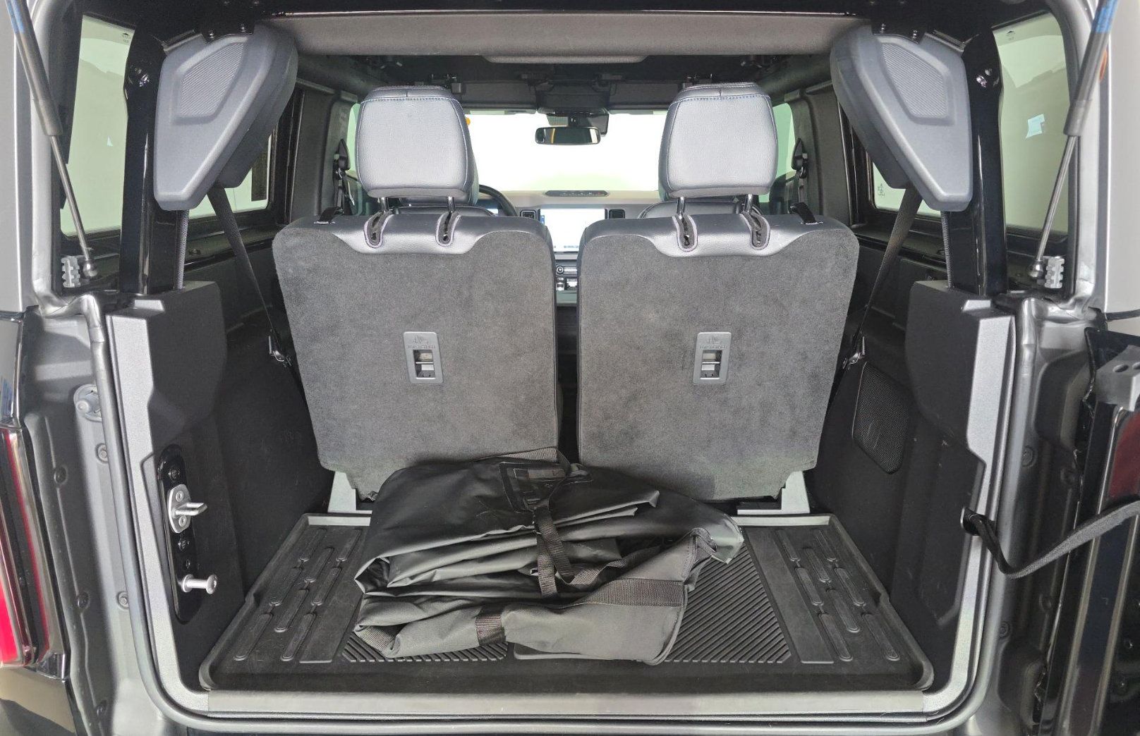 Used 2022 Ford Bronco Wildtrak AWD/4WD image 16