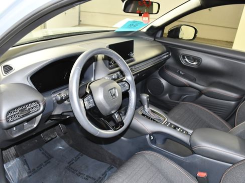 Certified 2023 Honda HR-V Sport image 2