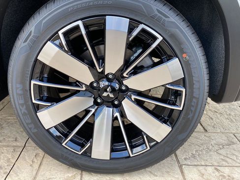 New 2026 Mitsubishi Outlander SE AWD/4WD image 12