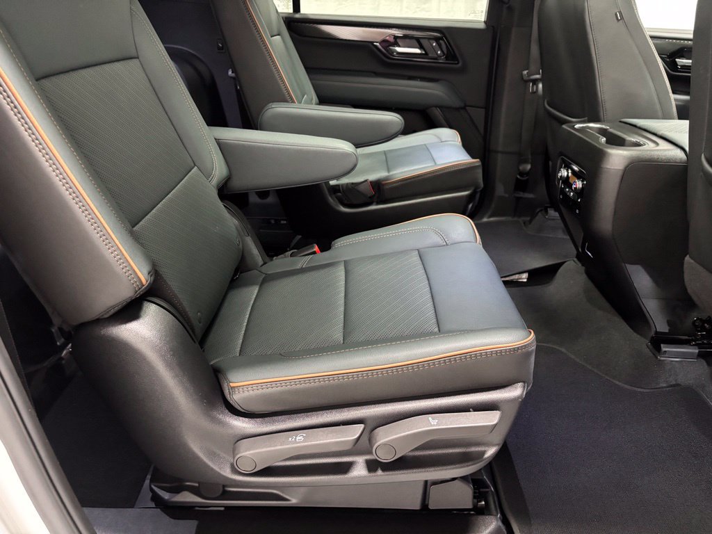 Used 2026 GMC Yukon XL AT4 AWD/4WD image 53
