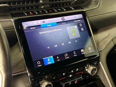 Used 2022 Jeep Grand Cherokee L Overland w/ Luxury Tech Group IV image 15