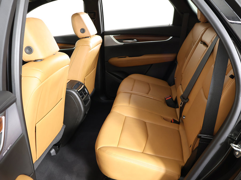 Used 2025 Cadillac XT5 Premium Luxury w/ LPO, Floor Liner Package AWD/4WD image 40