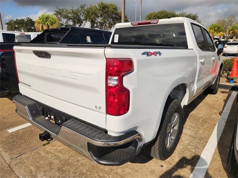 Used 2025 Chevrolet Silverado 1500 LT image 5