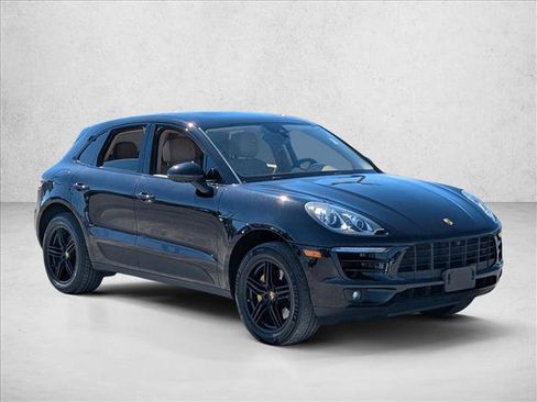 Used 2017 Porsche Macan S image 3