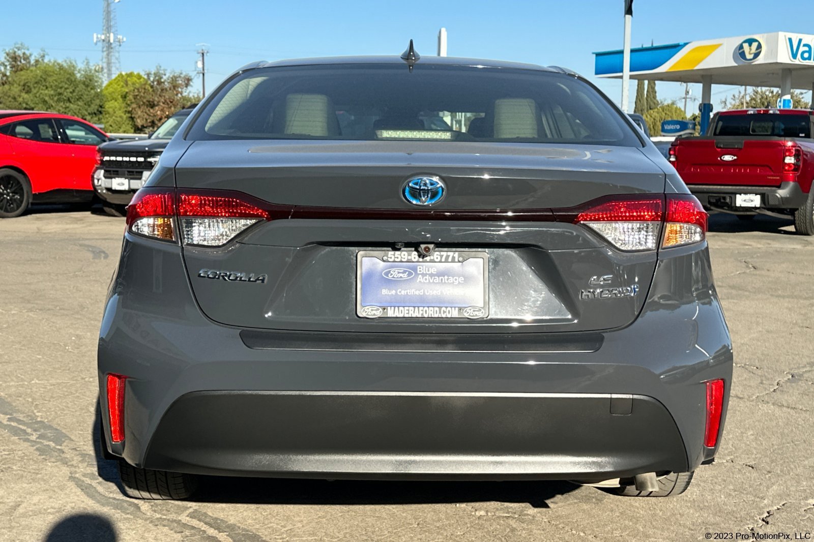 Used 2024 Toyota Corolla LE FWD image 5
