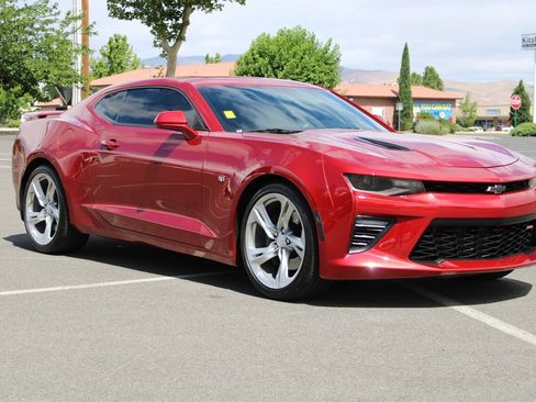 Used 2016 Chevrolet Camaro SS RWD image 9