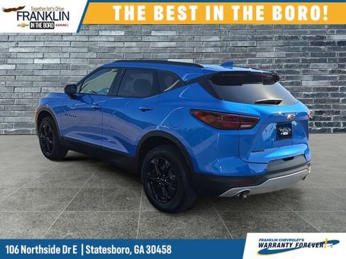 Used 2024 Chevrolet Blazer LT w/ Convenience Package FWD image 3