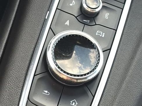 Used 2024 Cadillac Escalade ESV Premium Luxury w/ Performance Package image 42