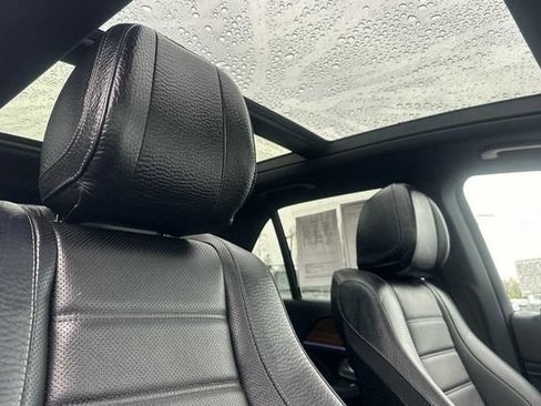 Used 2024 Mercedes-Benz GLE 450e 4MATIC image 17