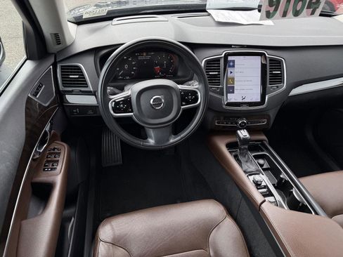 Used 2019 Volvo XC90 T6 Momentum w/ Advanced Package image 12