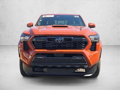 Certified 2025 Toyota Tacoma TRD Sport w/ TRD Sport Upgrade Package AWD/4WD image 2