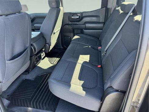 Used 2022 Chevrolet Silverado 1500 Custom image 12