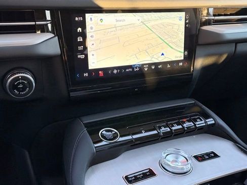 Used 2025 Lincoln Navigator L Reserve image 25