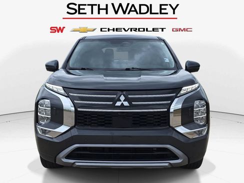 Used 2025 Mitsubishi Outlander SE AWD/4WD image 2