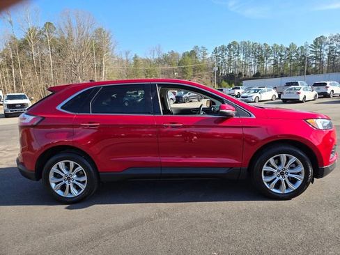 Used 2024 Ford Edge Titanium image 8