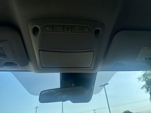 Used 2020 Nissan Rogue Sport S image 44