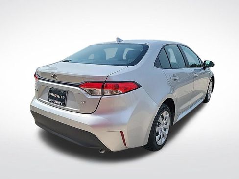 Used 2024 Toyota Corolla LE FWD image 5