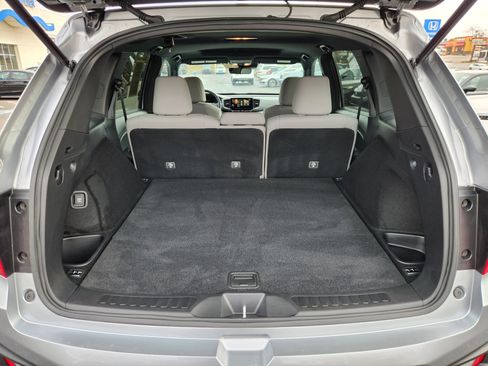 Certified 2025 Honda Passport EX-L image 18