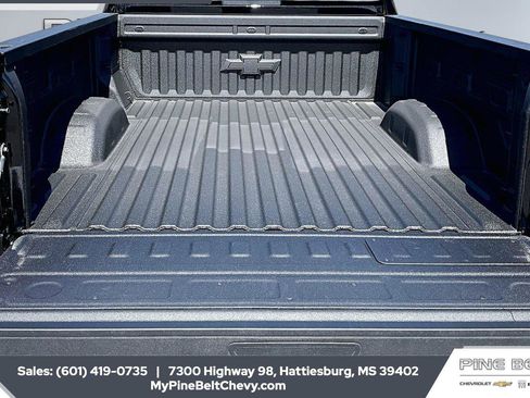 New 2026 Chevrolet Silverado 3500 LTZ w/ LTZ Convenience Package AWD/4WD image 5