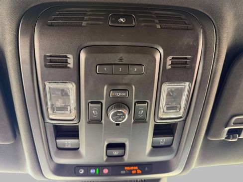 Used 2023 Cadillac Escalade ESV Premium Luxury AWD/4WD image 30