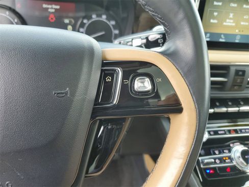 Certified 2020 Lincoln Corsair Reserve image 25