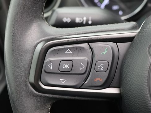 Used 2023 Jeep Wrangler Unlimited w/ Sun & Screen Package image 20