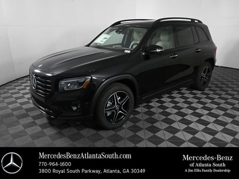 New 2026 Mercedes-Benz GLB 250 image 1